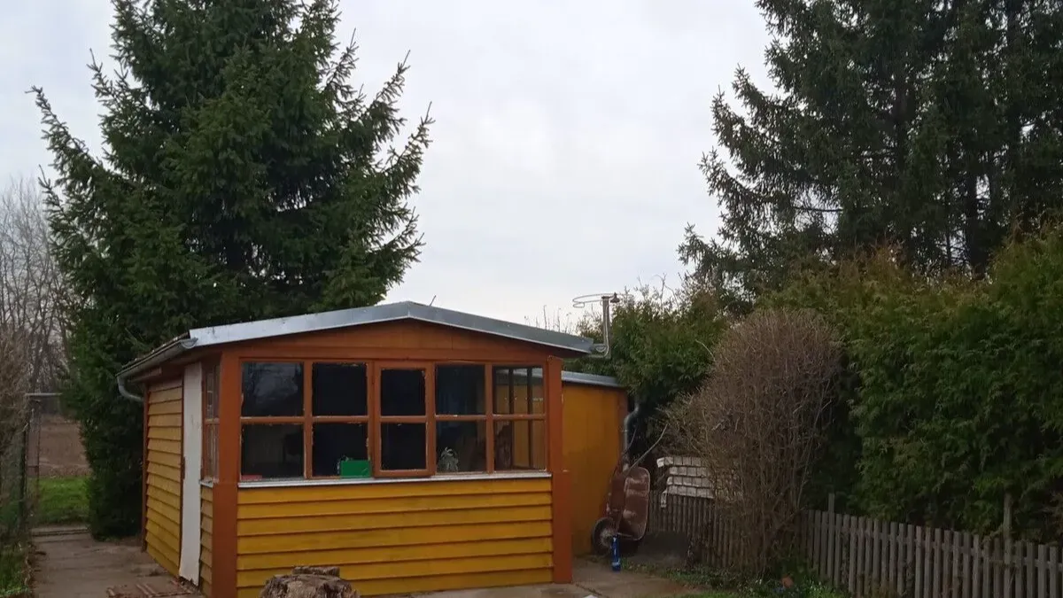 Prodám do osobního vlastnictví chatu a pozemek rozloze 255 m2