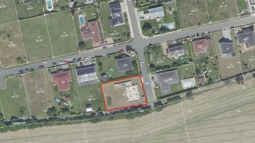 Prodej stavebního pozemku 1 173 m² Křenice