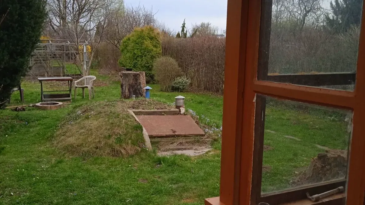 Prodám do osobního vlastnictví chatu a pozemek rozloze 255 m2